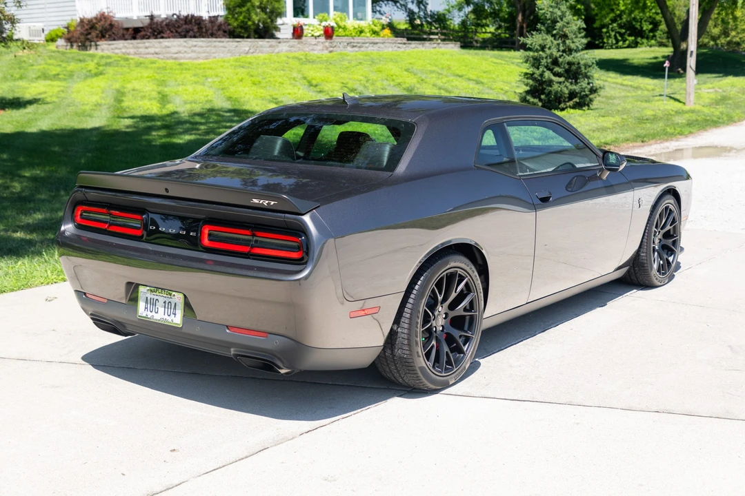 2016 Dodge Challenger SRT Hellcat 3rd Gen - Image 23 of 31
