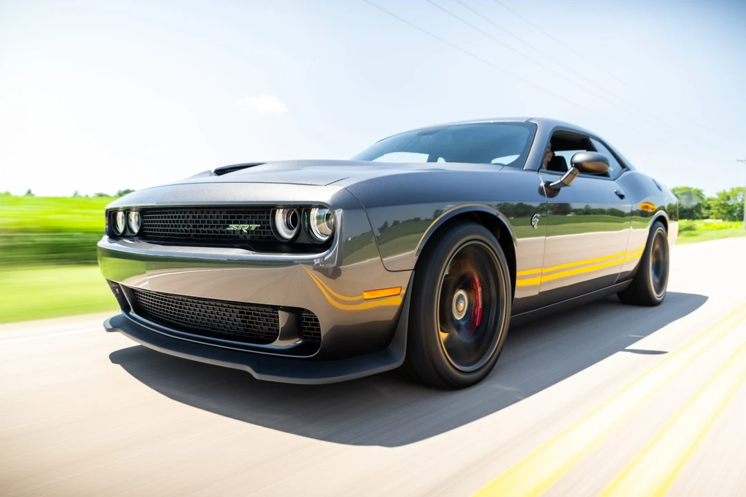 2016 Dodge Challenger SRT Hellcat 3rd Gen - Image 4 of 31