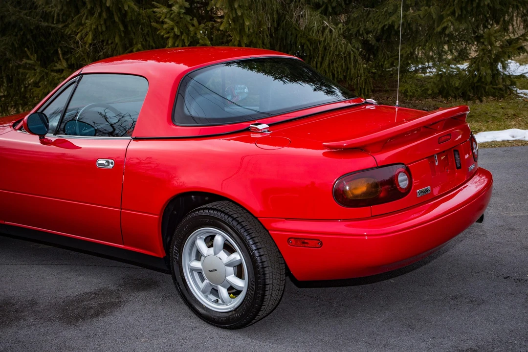 1990 Mazda NA MX-5 Miata - Image 29 of 31
