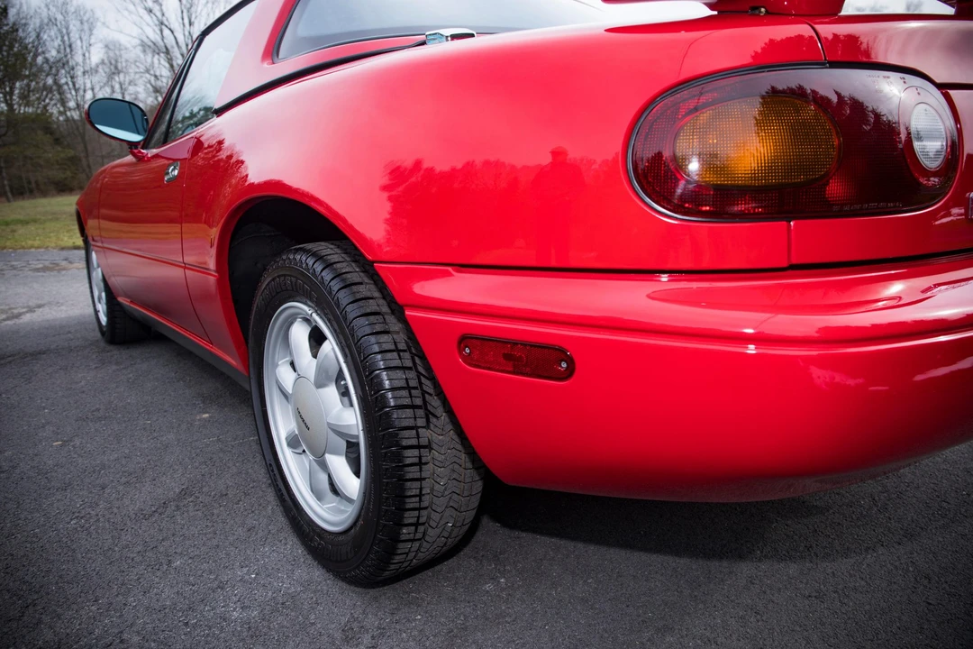 1990 Mazda NA MX-5 Miata - Image 30 of 31