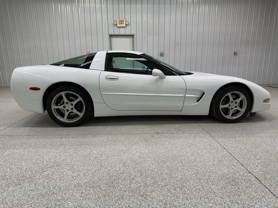 2000 Chevrolet Corvette C5 - Image 9 of 31