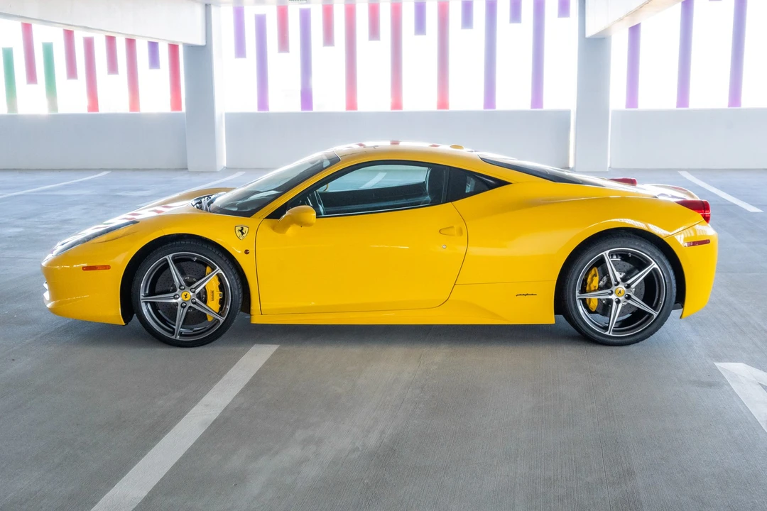 2011 Ferrari 458 Italia - Image 9 of 31