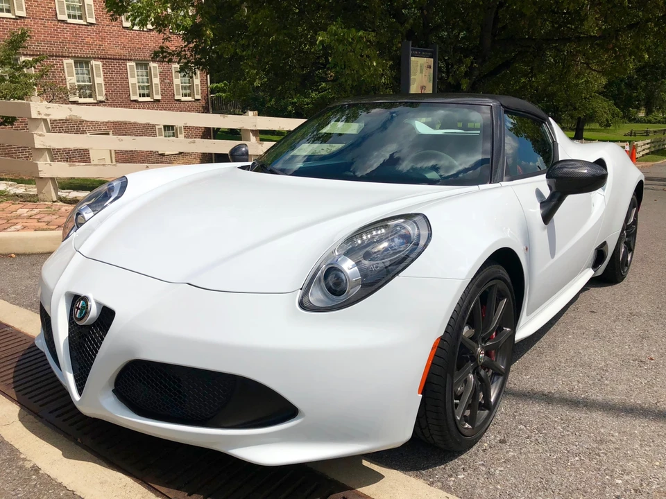 2016 Alfa Romeo 4C Spider - Image 3 of 31