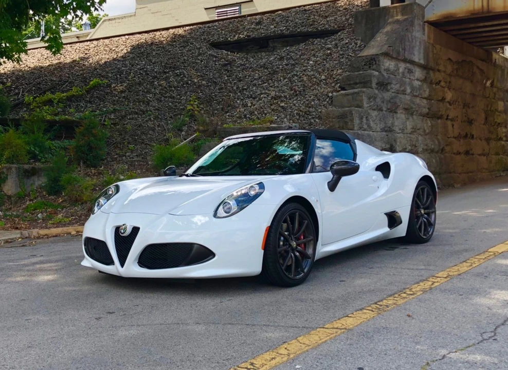 2016 Alfa Romeo 4C Spider - Image 7 of 31