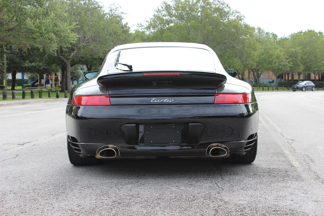 2003 Porsche 996 Turbo - Image 16 of 31