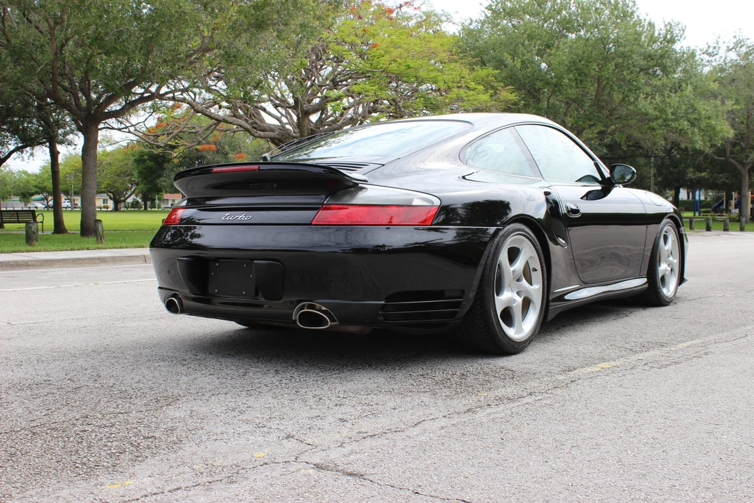 2003 Porsche 996 Turbo - Image 13 of 31