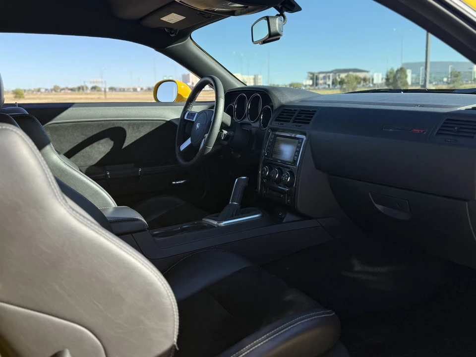 2010 Dodge Challenger SRT8 & 392 3rd Gen - Image 29 of 31