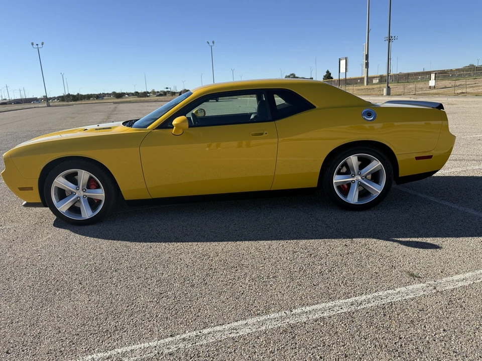 2010 Dodge Challenger SRT8 & 392 3rd Gen - Image 5 of 31