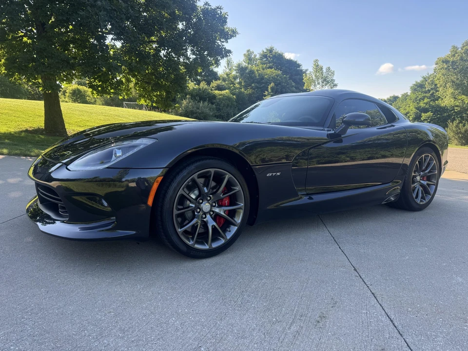 2014 Dodge Viper 5th Gen - Image 2 of 31