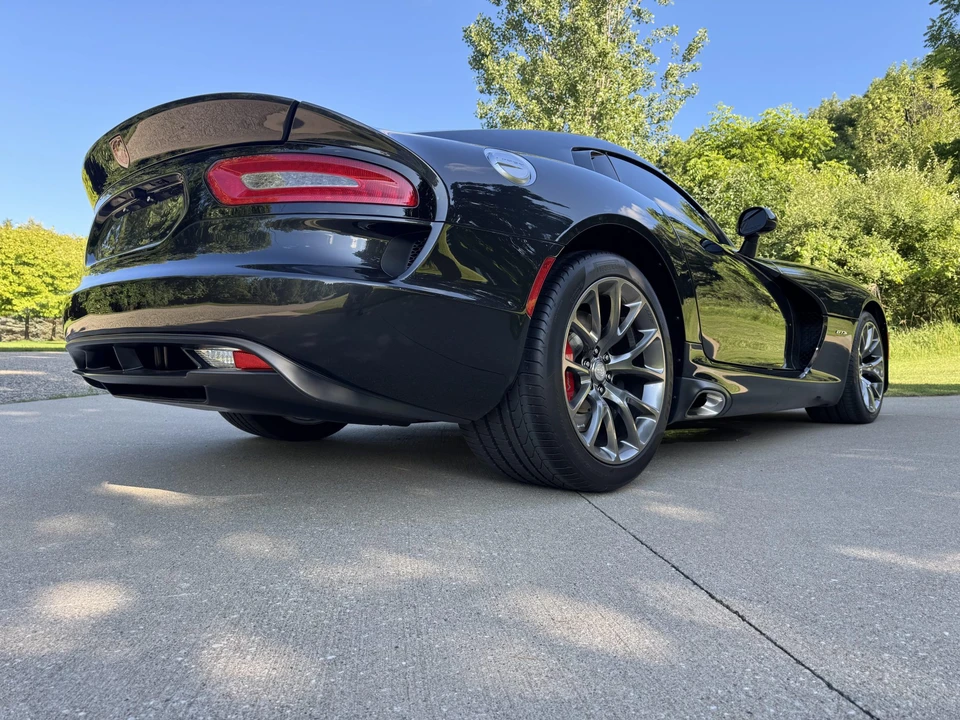 2014 Dodge Viper 5th Gen - Image 27 of 31