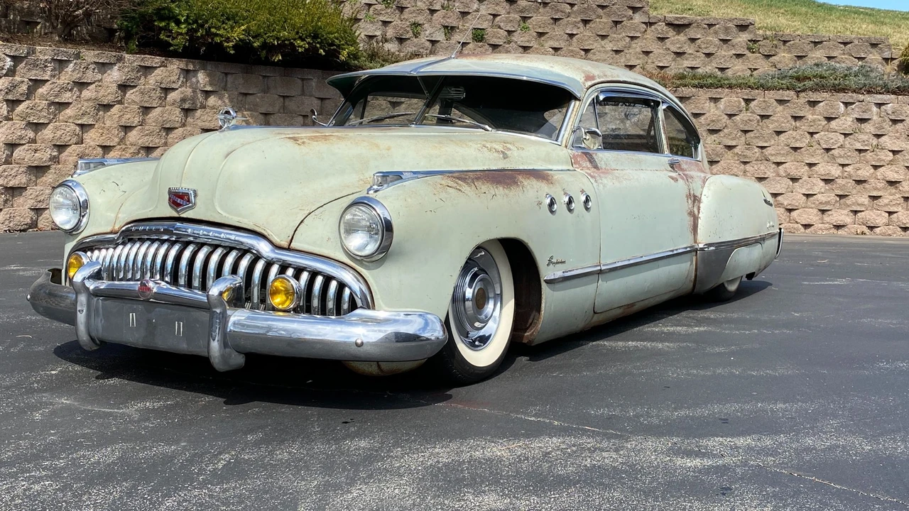 1949 Buick Super - Image 2 of 31