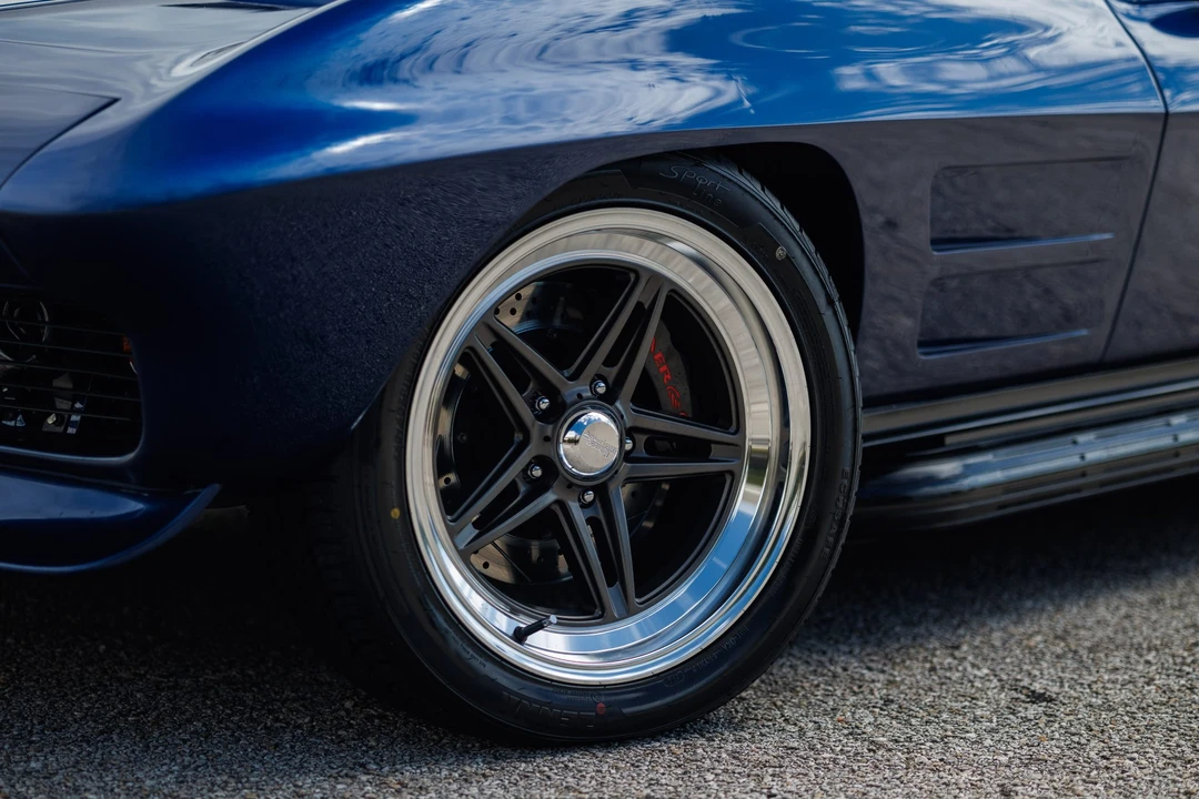 1963 Chevrolet Corvette C2 - Image 28 of 31