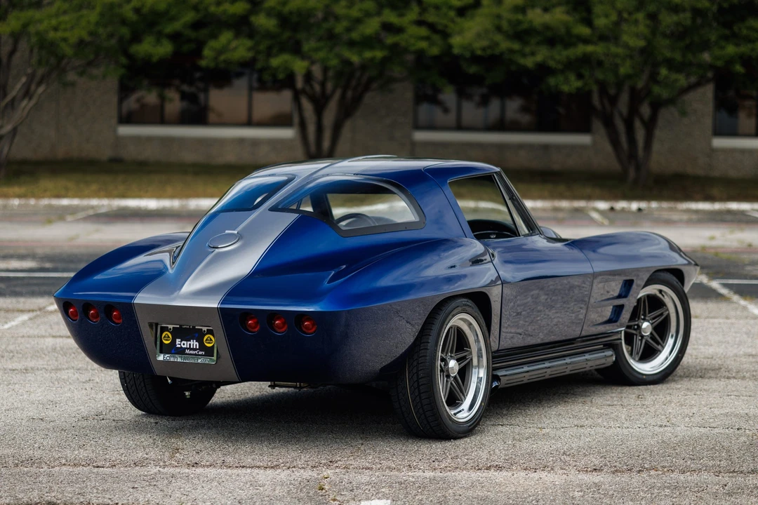 1963 Chevrolet Corvette C2 - Image 10 of 31