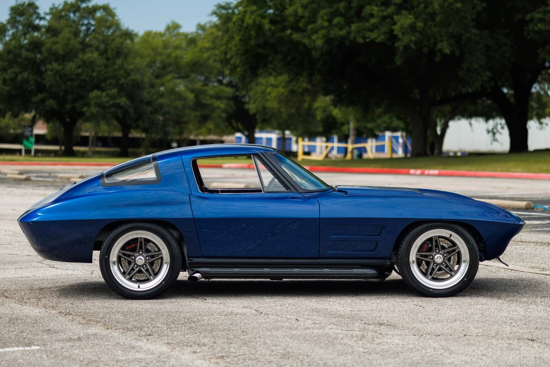 1963 Chevrolet Corvette C2 - Image 12 of 31