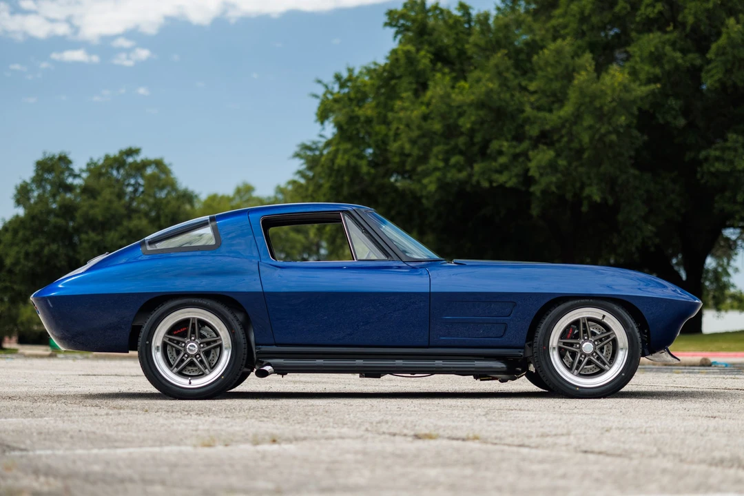 1963 Chevrolet Corvette C2 - Image 13 of 31