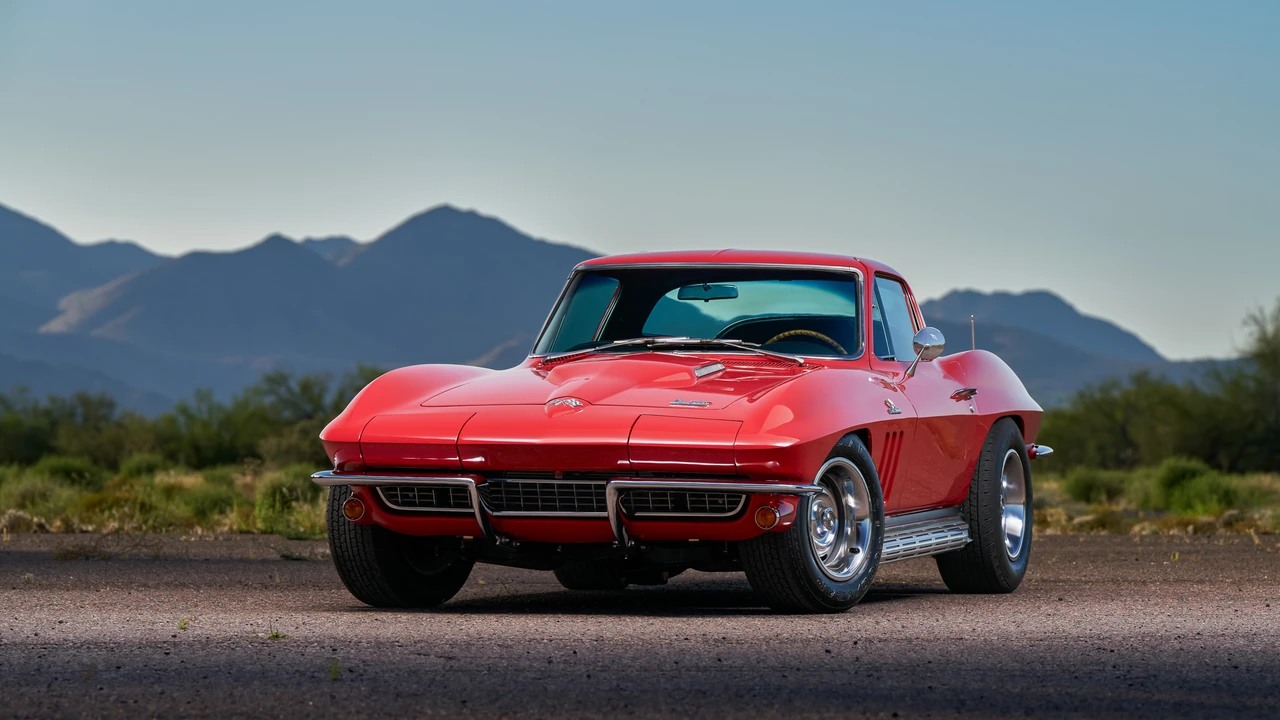 1966 Chevrolet Corvette C2 - Image 2 of 31