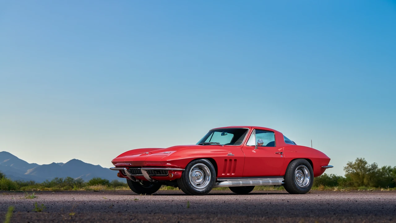 1966 Chevrolet Corvette C2 - Image 5 of 31