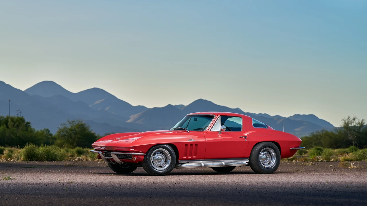 1966 Chevrolet Corvette C2 - Image 7 of 31