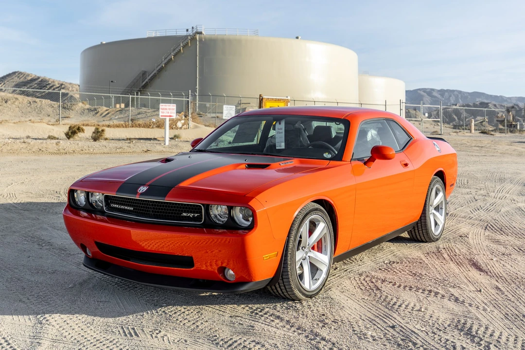 2008 Dodge Challenger SRT8 & 392 3rd Gen - Image 2 of 31