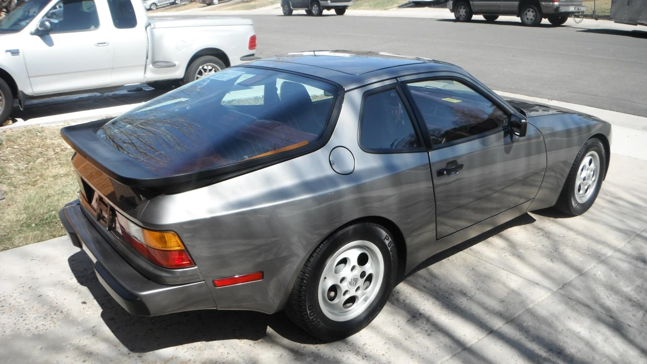 1988 Porsche 944 - Image 7 of 31
