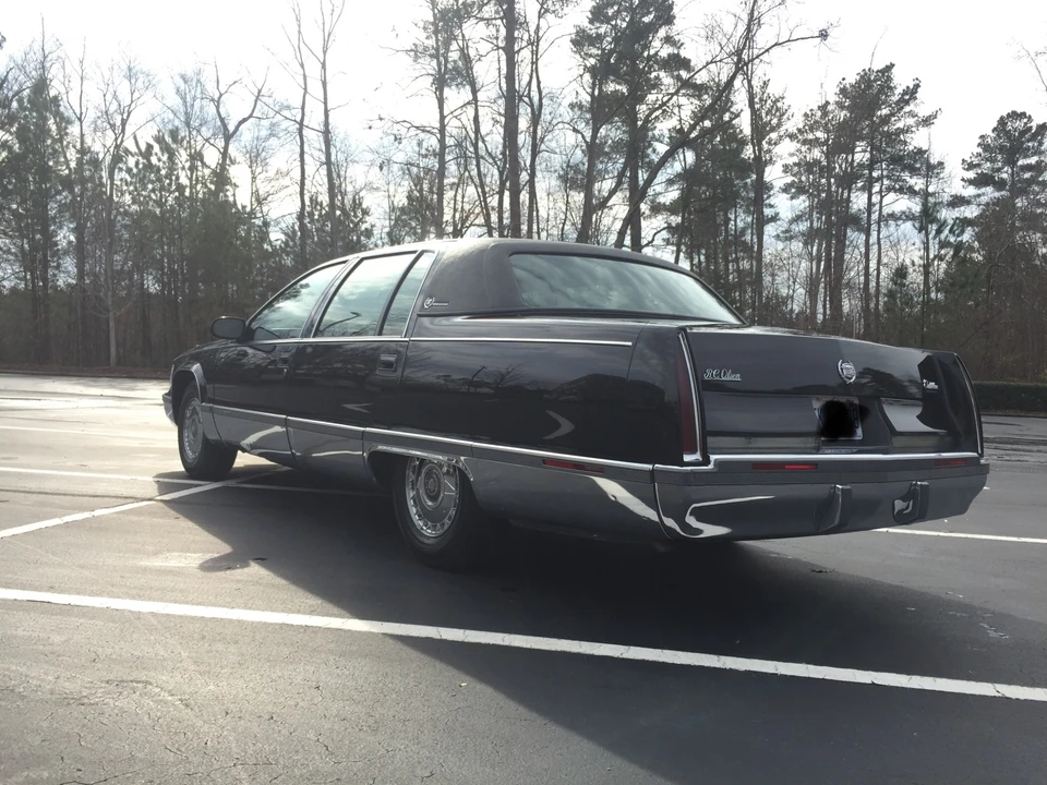 1996 Cadillac Fleetwood - Image 4 of 31