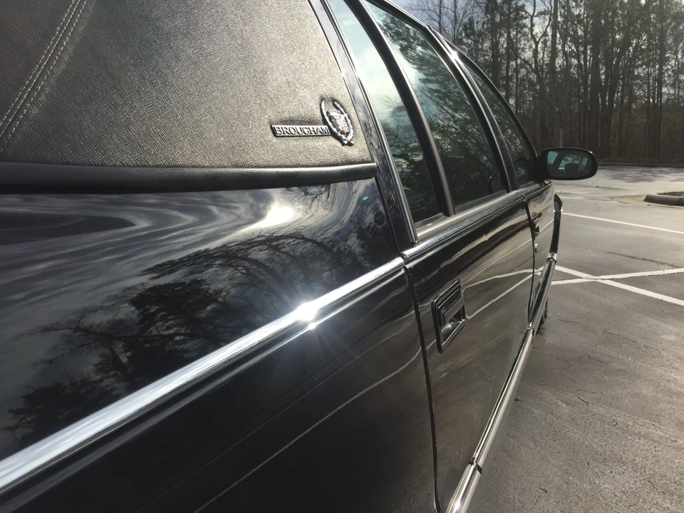 1996 Cadillac Fleetwood - Image 11 of 31