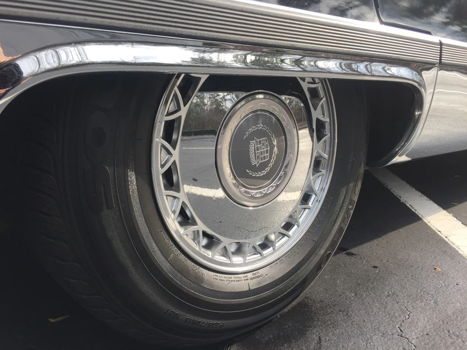 1996 Cadillac Fleetwood - Image 24 of 31