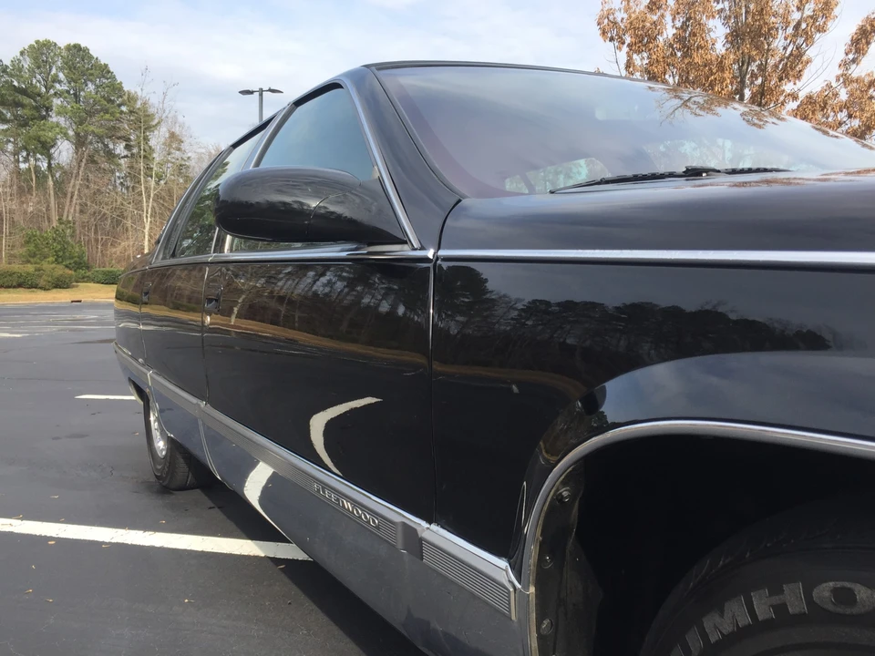 1996 Cadillac Fleetwood - Image 22 of 31