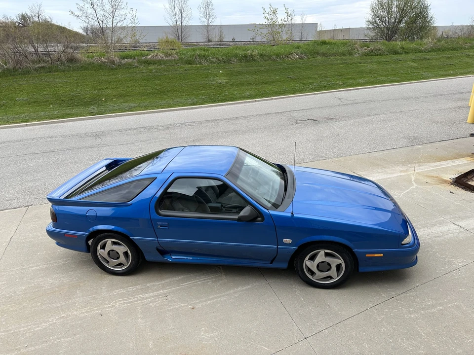 1993 Dodge Daytona - Image 9 of 31