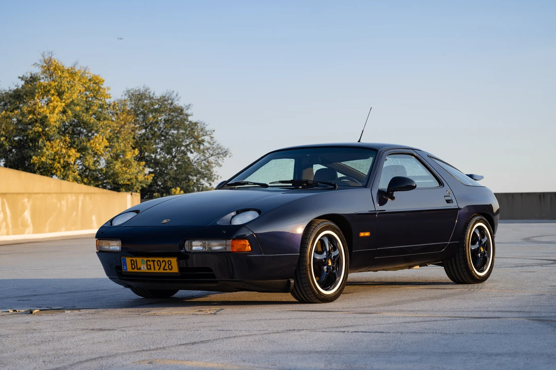 1995 Porsche 928 GTS - Image 8 of 31