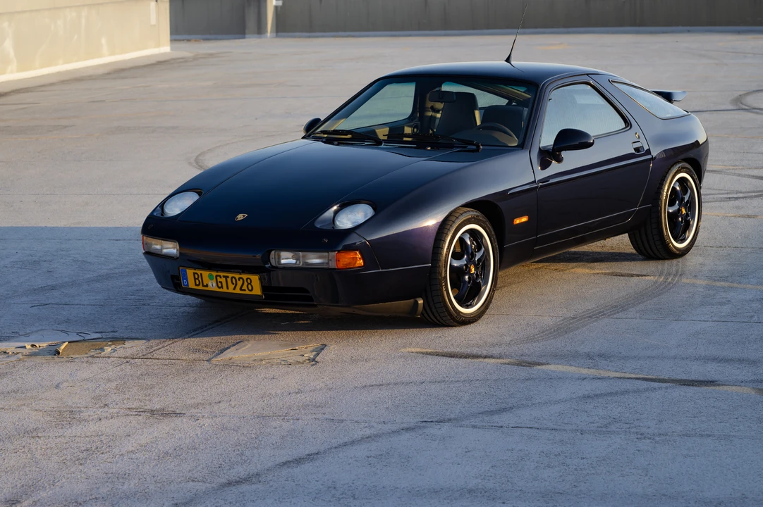 1995 Porsche 928 GTS - Image 9 of 31