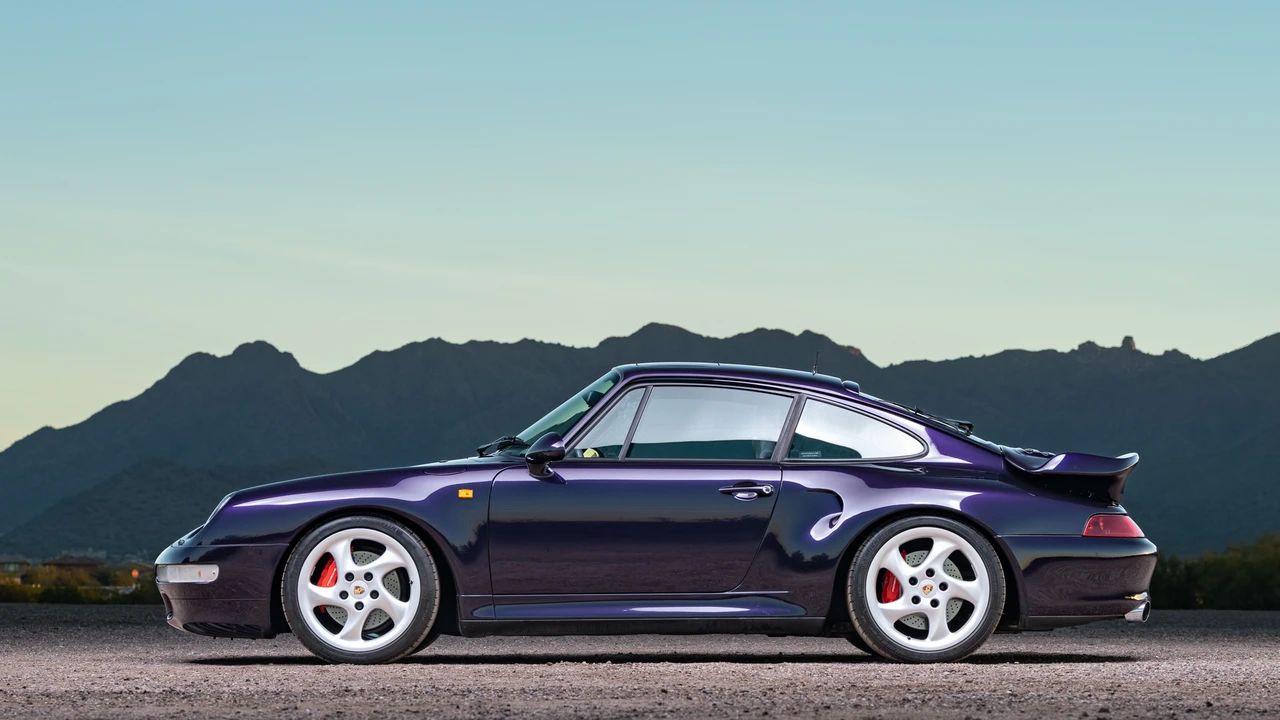 1997 Porsche 993 Carrera 4S - Image 15 of 31