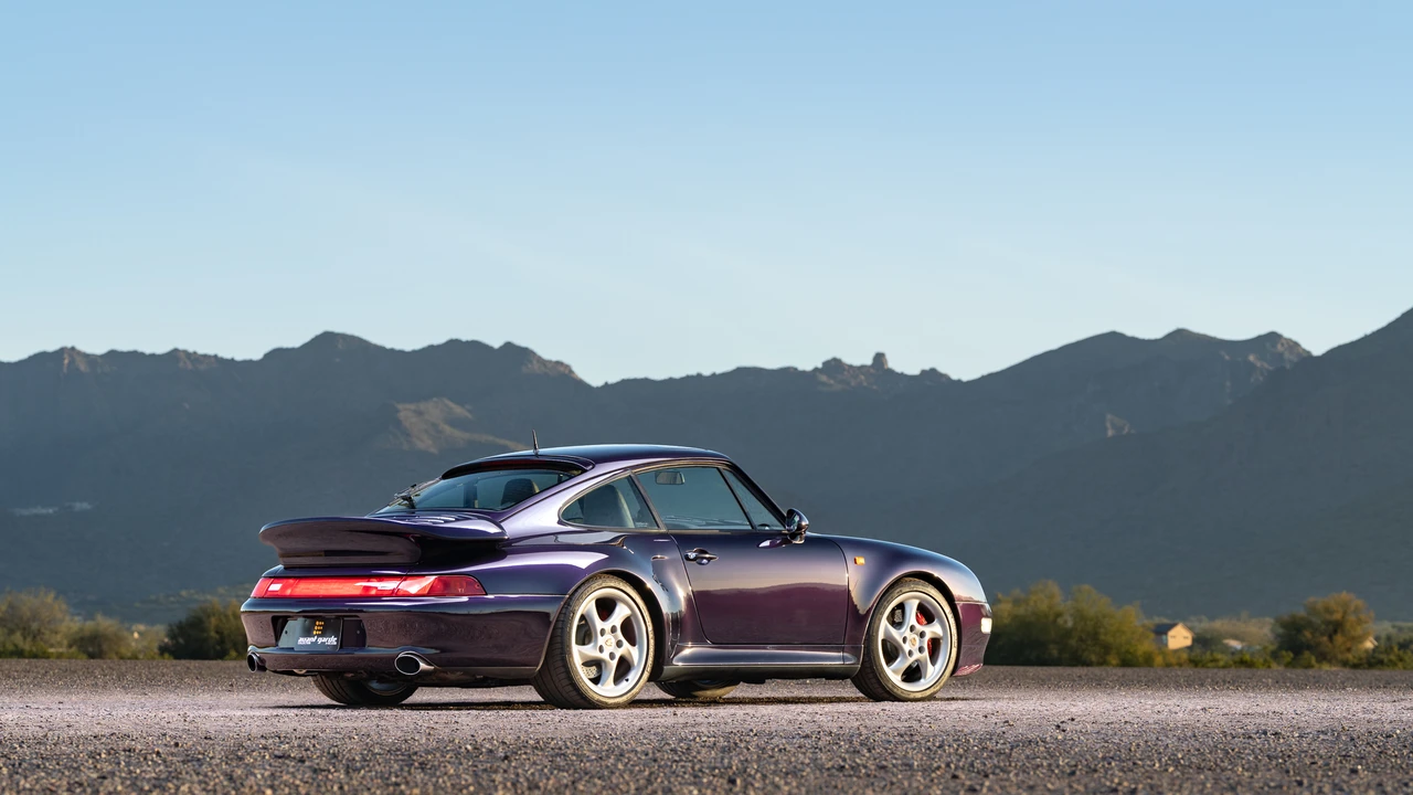 1997 Porsche 993 Carrera 4S - Image 19 of 31