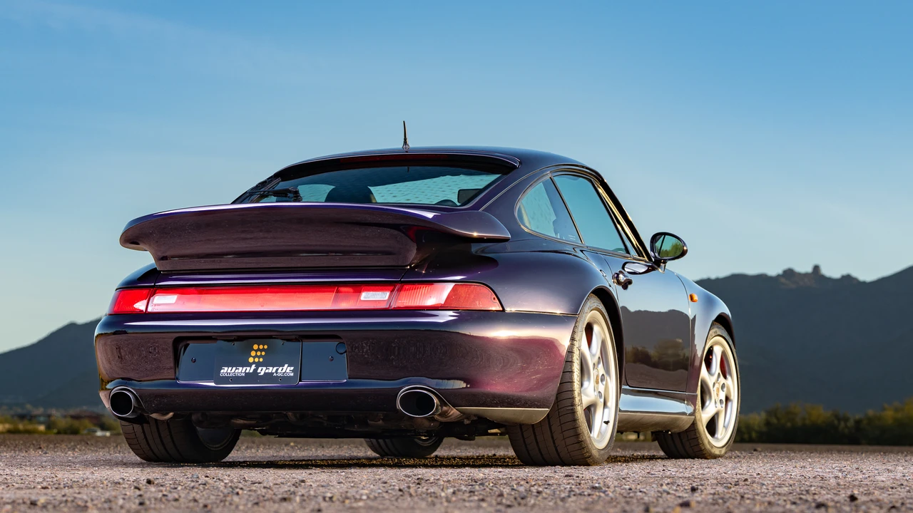 1997 Porsche 993 Carrera 4S - Image 23 of 31