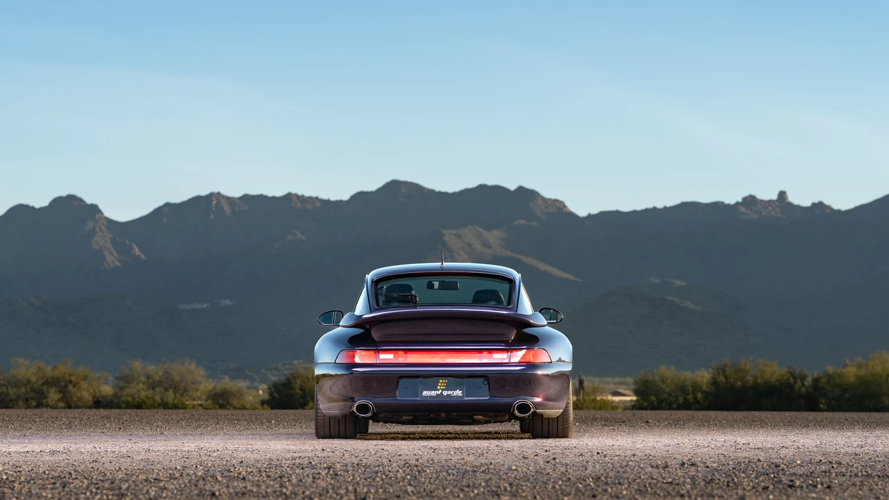 1997 Porsche 993 Carrera 4S - Image 24 of 31