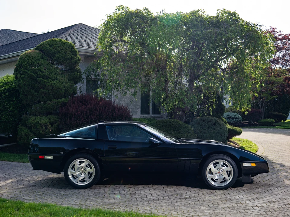 1990 Chevrolet Corvette C4 ZR1 - Image 18 of 31