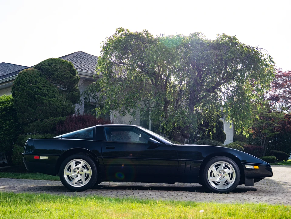 1990 Chevrolet Corvette C4 ZR1 - Image 15 of 31