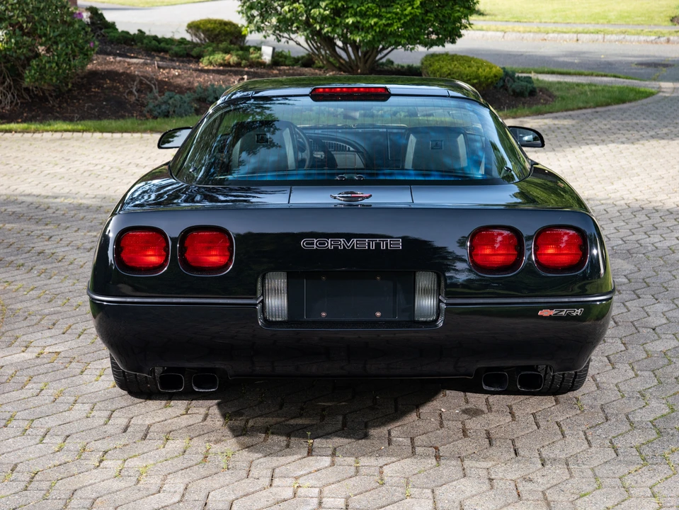 1990 Chevrolet Corvette C4 ZR1 - Image 16 of 31