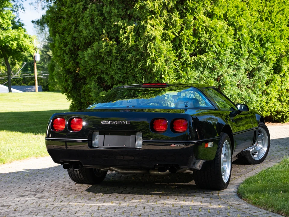 1990 Chevrolet Corvette C4 ZR1 - Image 27 of 31