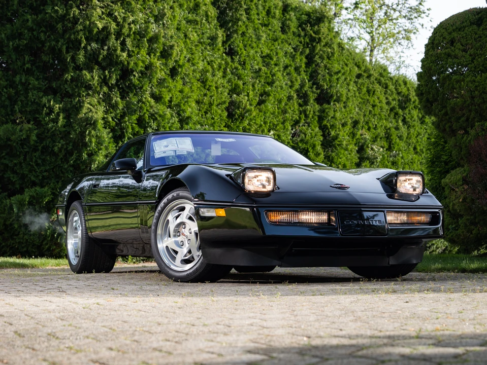 1990 Chevrolet Corvette C4 ZR1 - Image 8 of 31