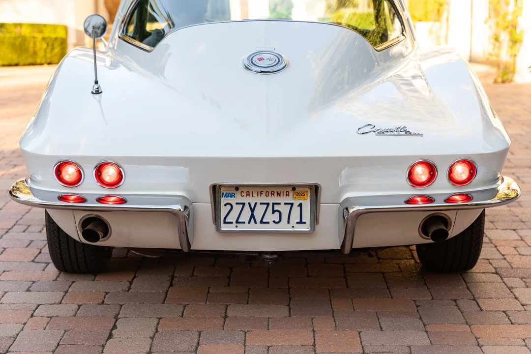 1965 Chevrolet Corvette C2 - Image 25 of 31