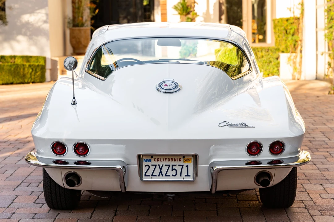 1965 Chevrolet Corvette C2 - Image 4 of 31