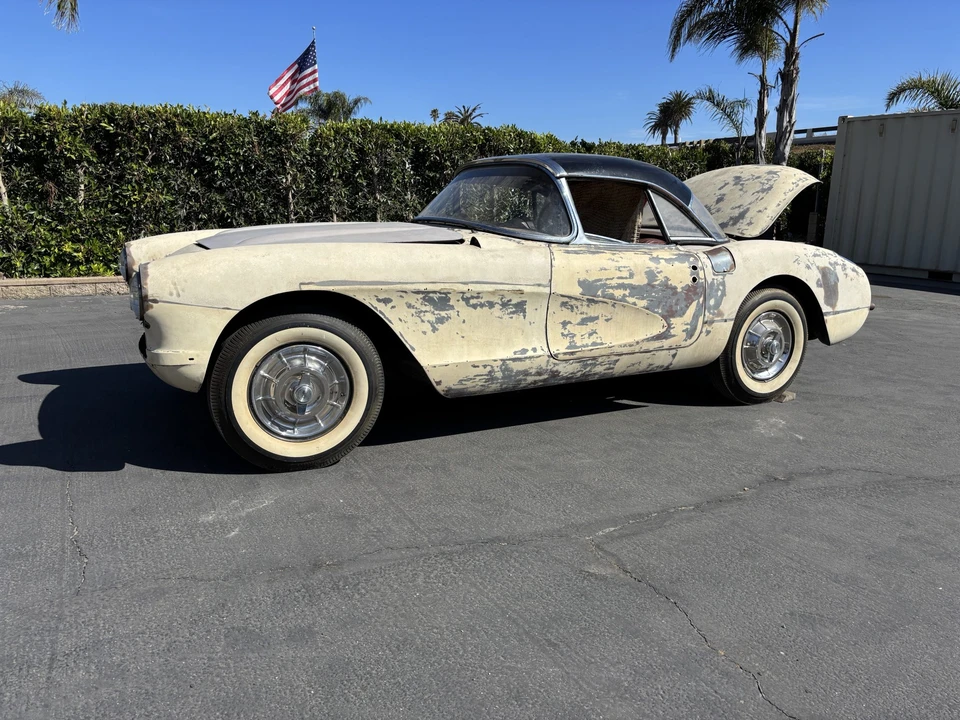 1957 Chevrolet Corvette C1 - Image 8 of 31