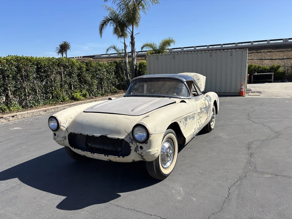 1957 Chevrolet Corvette C1 - Image 2 of 31