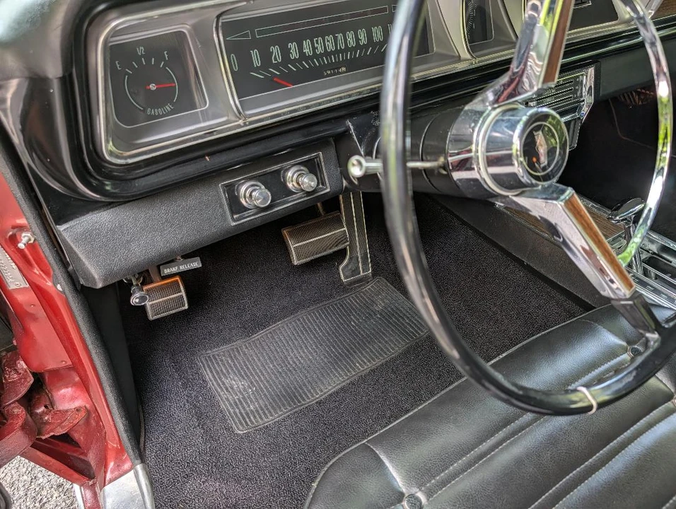1966 Chevrolet Caprice - Image 28 of 31