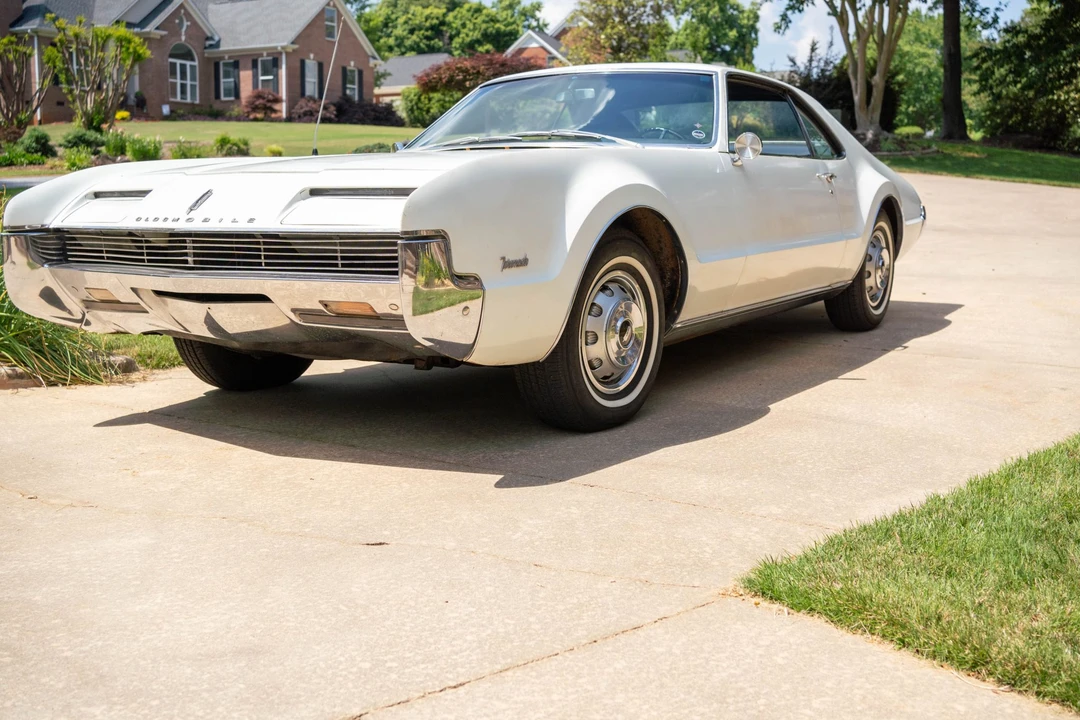 1966 Oldsmobile - Image 3 of 31