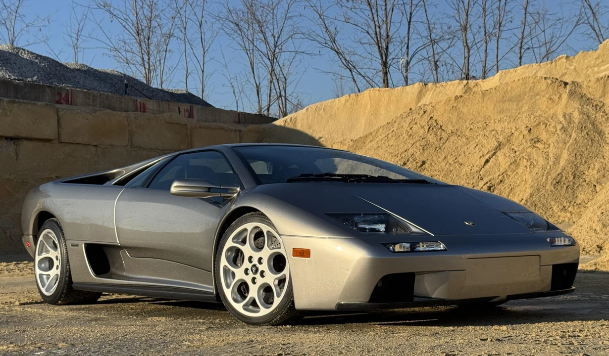 2001 Lamborghini Diablo VT - Image 8 of 31