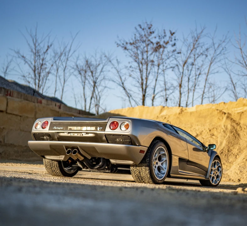 2001 Lamborghini Diablo VT - Image 11 of 31