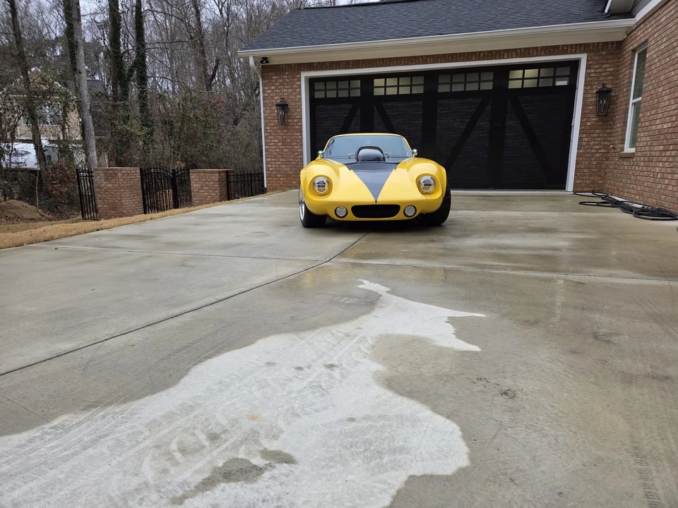 Factory Five Type 65 - Image 12 of 31