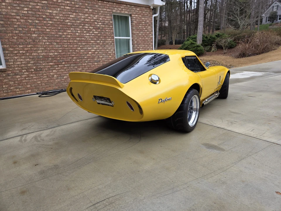 Factory Five Type 65 - Image 7 of 31